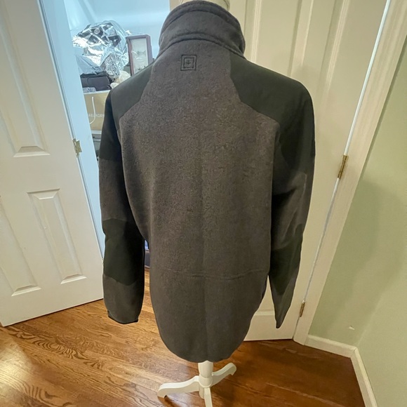 TACTICAL FULL ZIPPER SWEATER - Picture 3 of 11